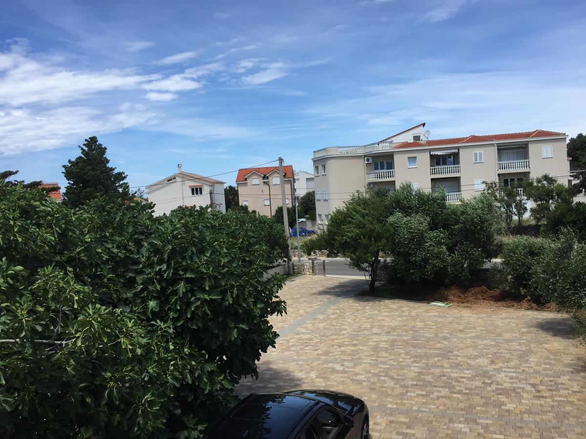 Apartments Fila Novalja Exterior photo